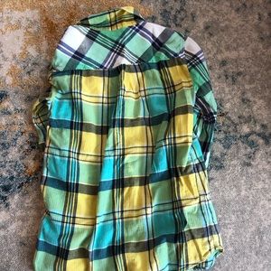 J. Crew Tops - JCREW women’s button up. In good condition. J. Crew Tops - JCREW women’s button up. In good condition.